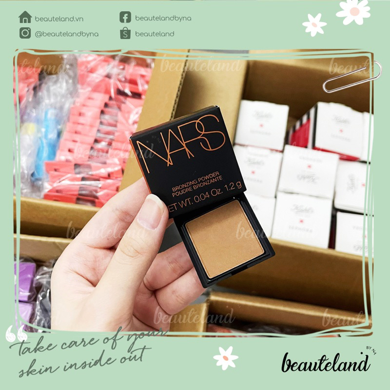 Phấn tạo khối Nars Bronzing Powder Poudre Bronzante màu Laguna 1.2g
