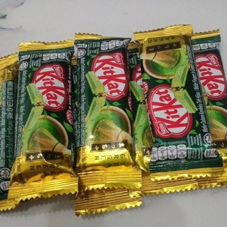 Socola KitKat trà xanh 17g  (trời nóng bạn vui lòng bỏ ngăn mát tủ lạnh trước khi dùng)