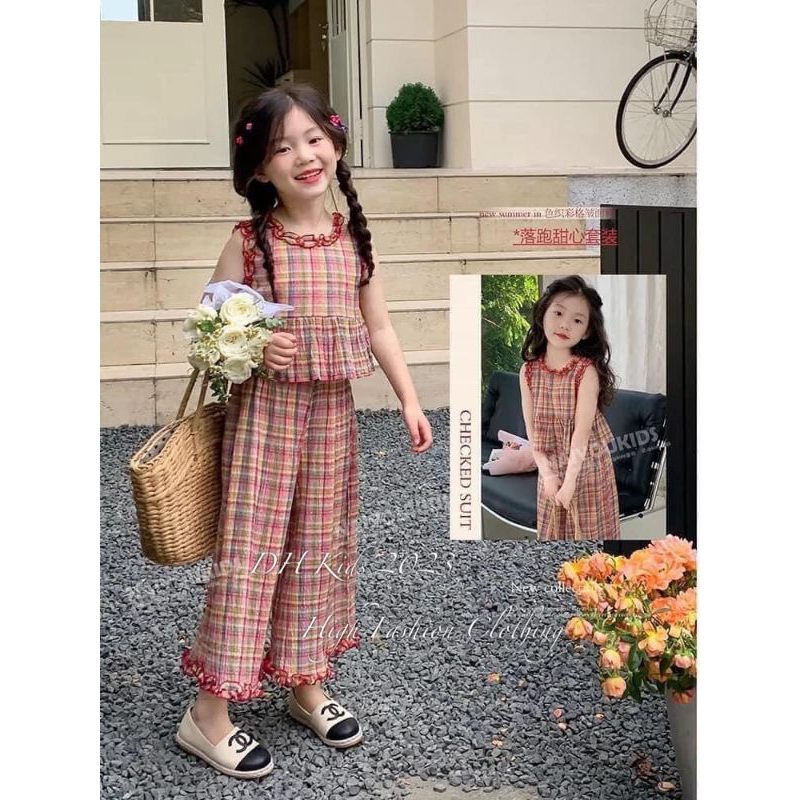 Bộ kẻ siêu yêu bé gái