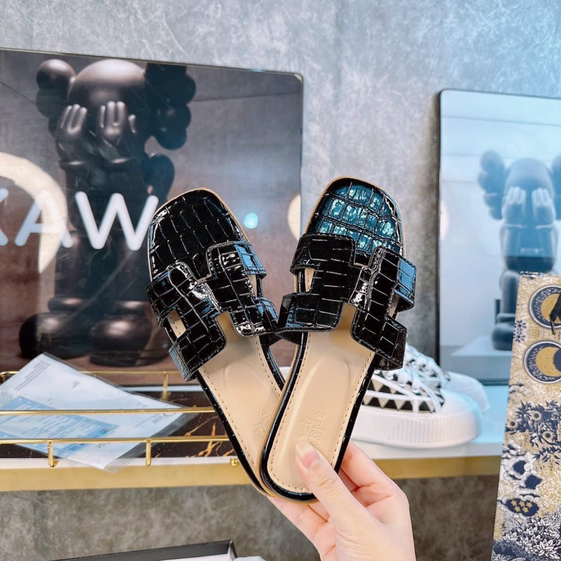 Dép HM da vân bóng hàng xịn đế chống trượt