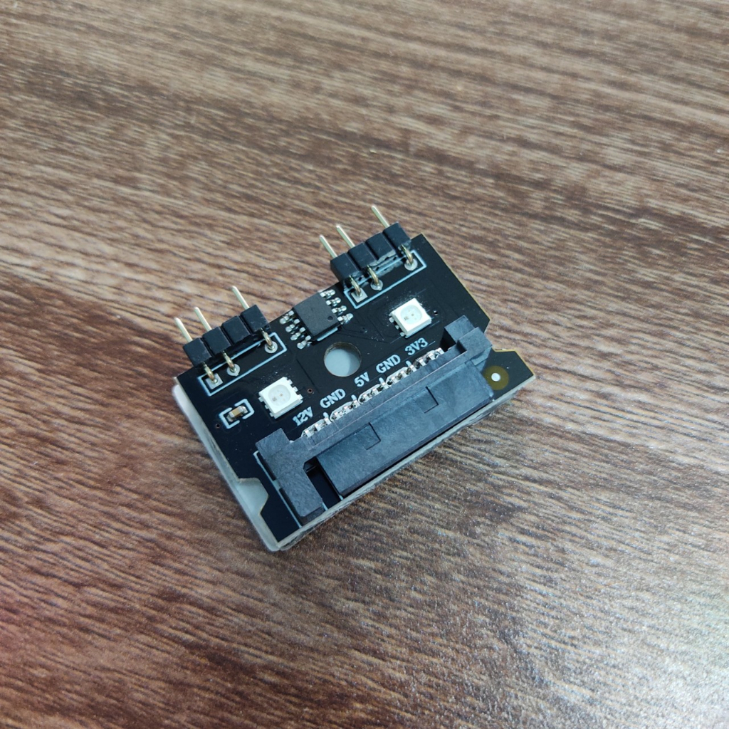 Phụ Kiển Đổi Chân Nguồn Sata Ra 2 Cổng 5v ARGB - Hàng New