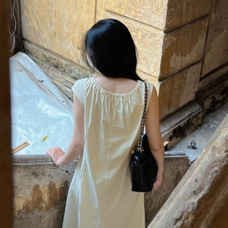 Đầm cổ V rút dây ngực sát nách