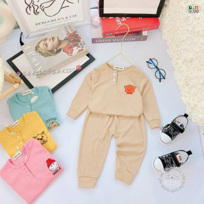 Bộ quần áo dài tay trẻ em mikymom, côr trụ có cúc thật , chất len tăm thu đông cho bé 6/18kg