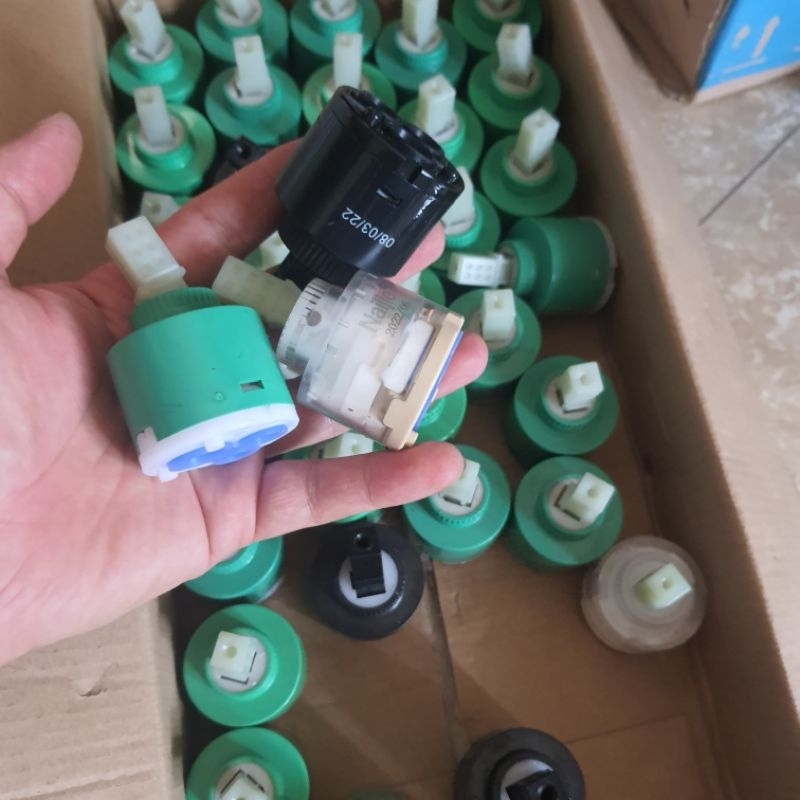 Lõi van vòi nóng lạnh, lõi cử sen, lõi lavabo , lõi chén nóng lạnh 4mm.