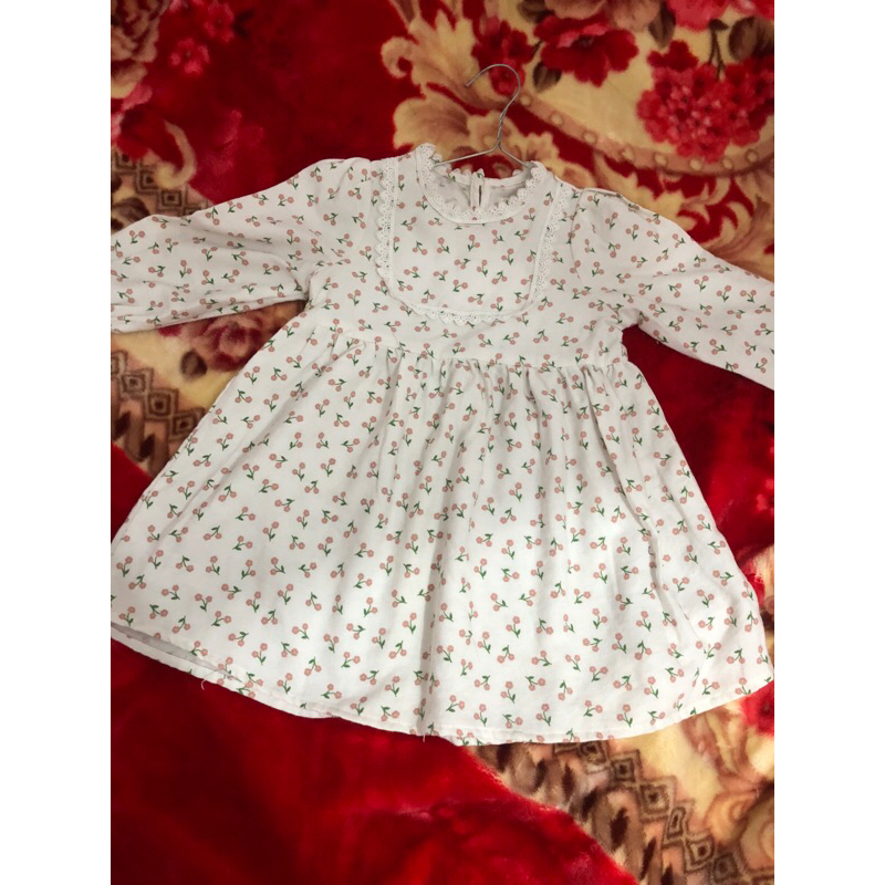 Váy thu đông bé 12kg