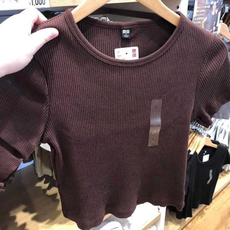Áo thun tăm UNIQLO