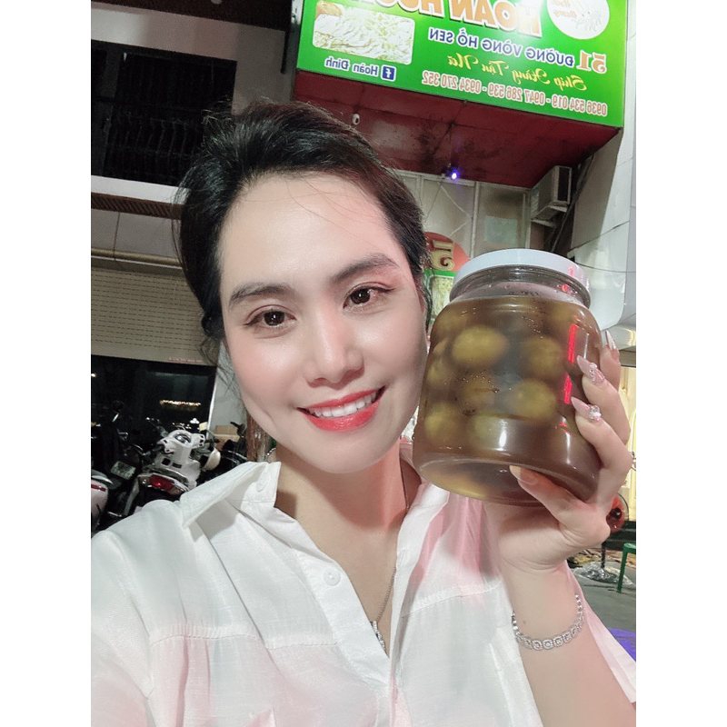 Sấu giòn chua ngọt Hoàn Hương (túi 1000gram)