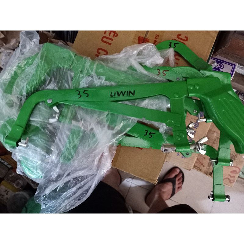 KHUNG CƯA SẮT CẦM TAY LIWIN