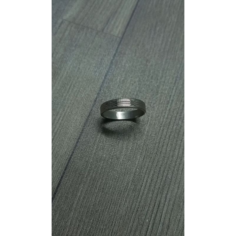 Hàng 2hand si tuyển Nhật- Combo nhẫn nữ sz 7 giá rẻ, 1 hiệu dập mạ vàng dáng, 1 chiếc phủ Niken
