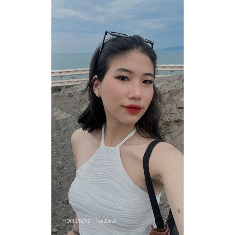Áo croptop cố yếm sát nách dáng ôm gợi cảm 606 FIORI STORE
