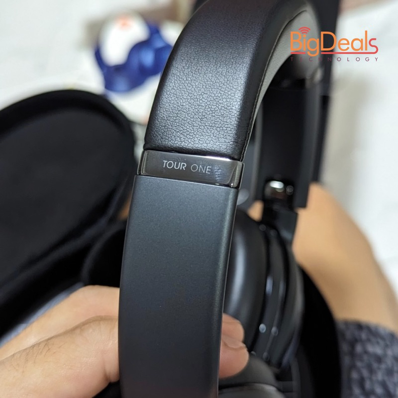 Tai nghe fullsize chống ồn JBL Tour One, Pin 50H, BigDeals VN