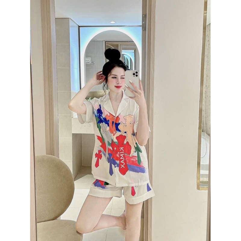 BỘ PYJAMA CỘC ĐÙI LỤA HOẠ TIẾT QUẢNG CHÂU CAO CẤP MÃ 2023-2903