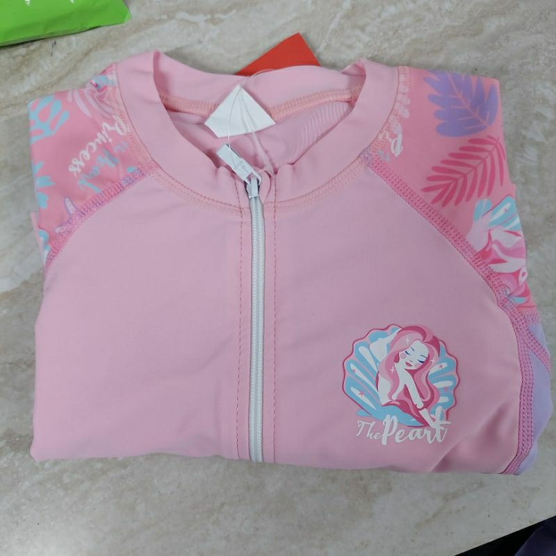 Đồ bơi liền thân tay dài quần dài bé gái YY2266 họa tiết nàng tiên , màu sắc ngọt ngào cho bé hàng hiệu Yuke