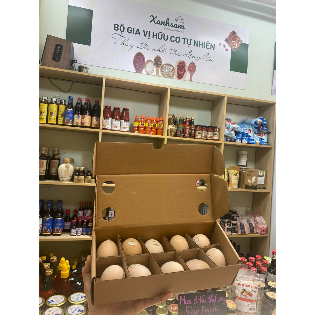 Trứng gà tự nhiên Revofood-XanhSam Organic