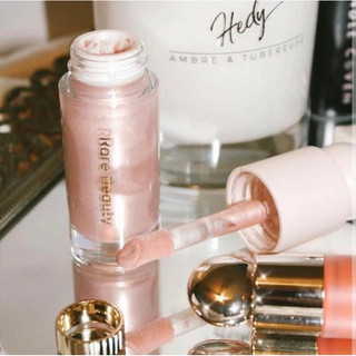 [Auth] Highlight dạng lỏng Rare beauty 𝗣𝗼𝘀𝗶𝘁𝗶𝘃𝗲 𝗟𝗶𝗴𝗵𝘁 𝗟𝗶𝗾𝘂𝗶𝗱 𝗟𝘂𝗺𝗶𝗻𝗶𝘇𝗲𝗿