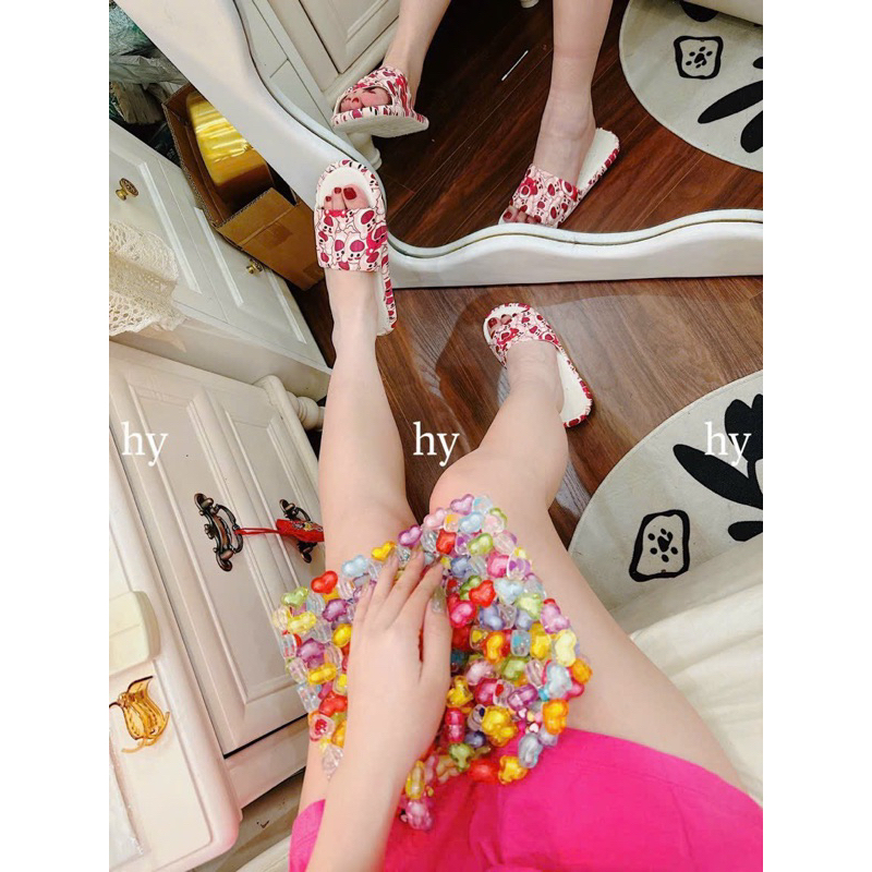 Dép Quai Ngang Hoạ Tiết Gấu Dâu Đế Mềm Thời Trang