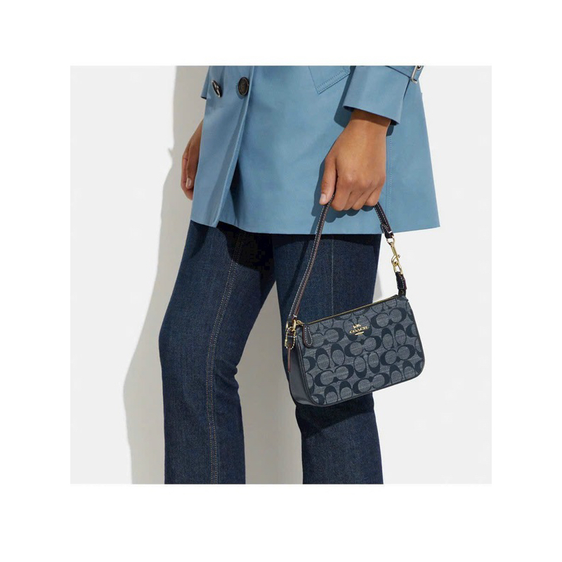 Túi Coach nolita
