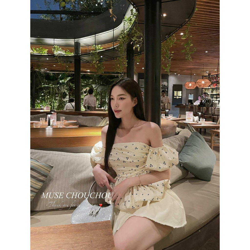 Set Áo Chân Váy Họa Tiết Hoa Nhí Trễ Vai Phối Chân Váy Chữ A Quyến Rũ Trẻ Trung Cá Tính