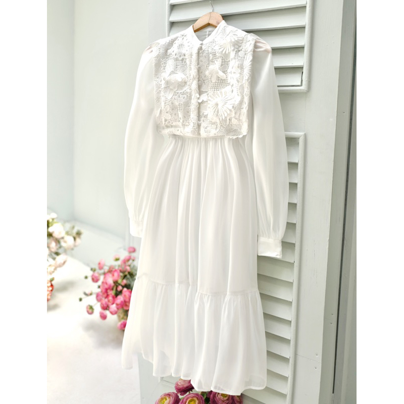 Set Voan Tay Bồng Áo Ren Hoa Nổi Dáng Croptop Chân Váy Xoè Lila Set Lypstudio