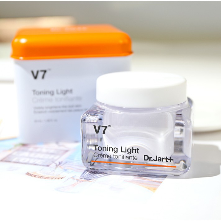 Kem Dưỡng Da V7 Toning Light 50ml