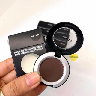 Phấn mắt MAC Powder Kiss Soft Matte Eye Shadow