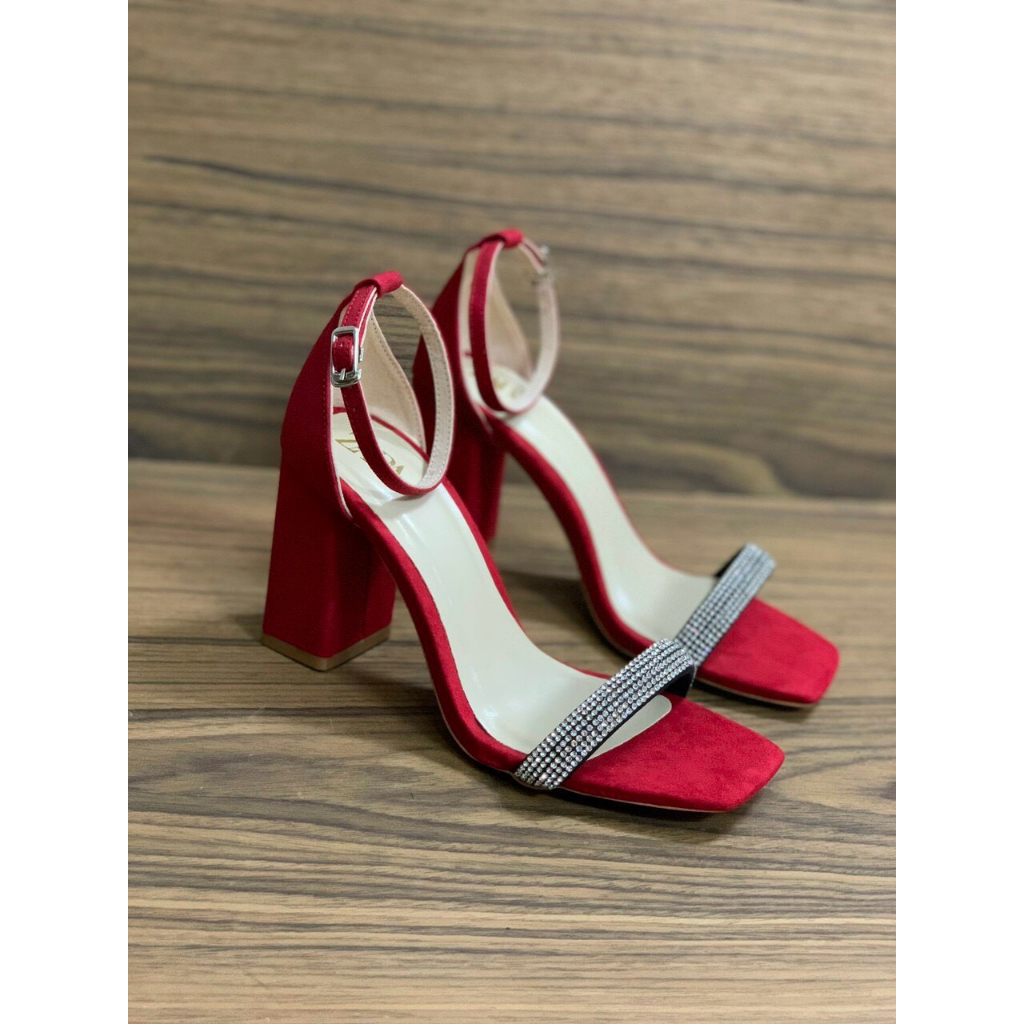 Giày sandal nữ gót vuông đính đá cao 7cm B123