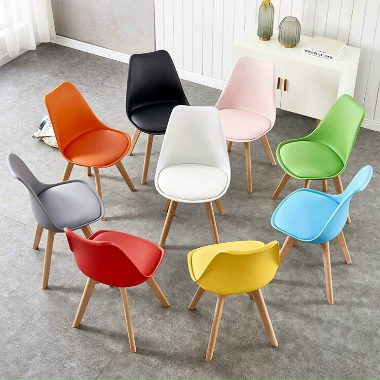 Ghế eames chân gỗ mặt nhựa có nệm nhiều màu
