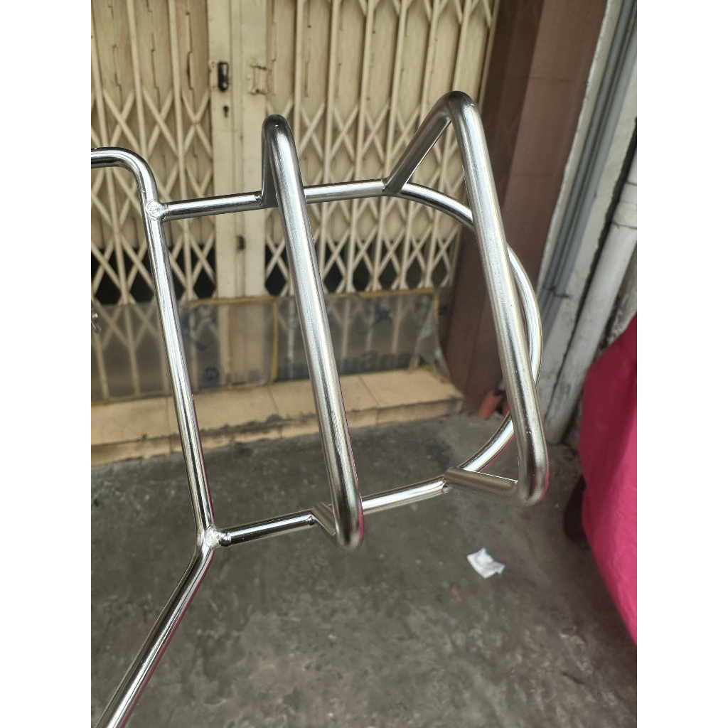 BẢO VỆ ĐÈN HẬU XE CUB MỚI  INOX