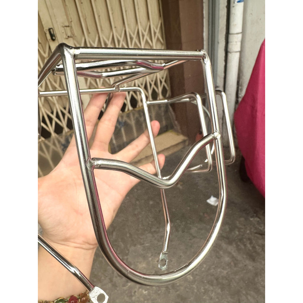 BẢO VỆ ĐÈN HẬU XE CUB MỚI  INOX