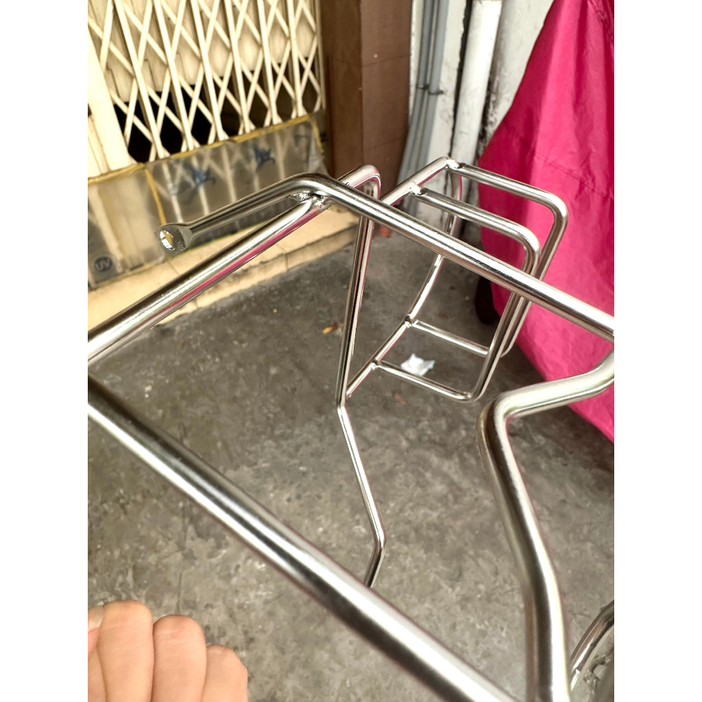 BẢO VỆ ĐÈN HẬU XE CUB MỚI  INOX