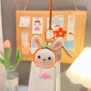 Móc khóa thỏ handmade bằng len làm quà tặng sinh nhật