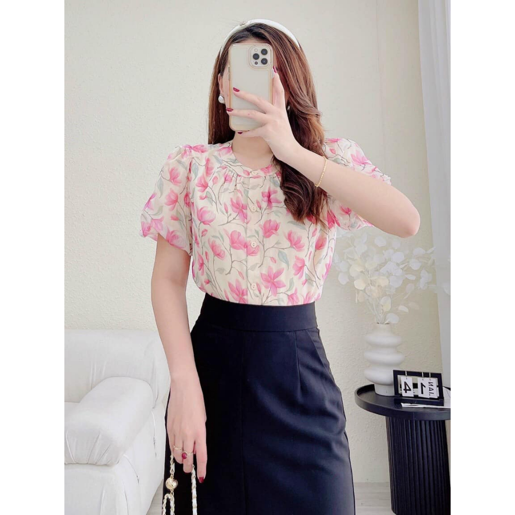 Áo sơ mi tơ họa tiết hoa nhí, thiết kế cổ tròn,tay bồng thời trang công sở