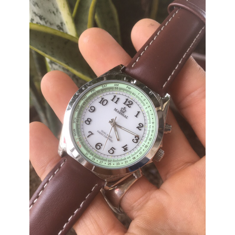 Đồng hồ Nam Nhật si.