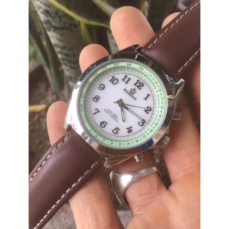 Đồng hồ Nam Nhật si.