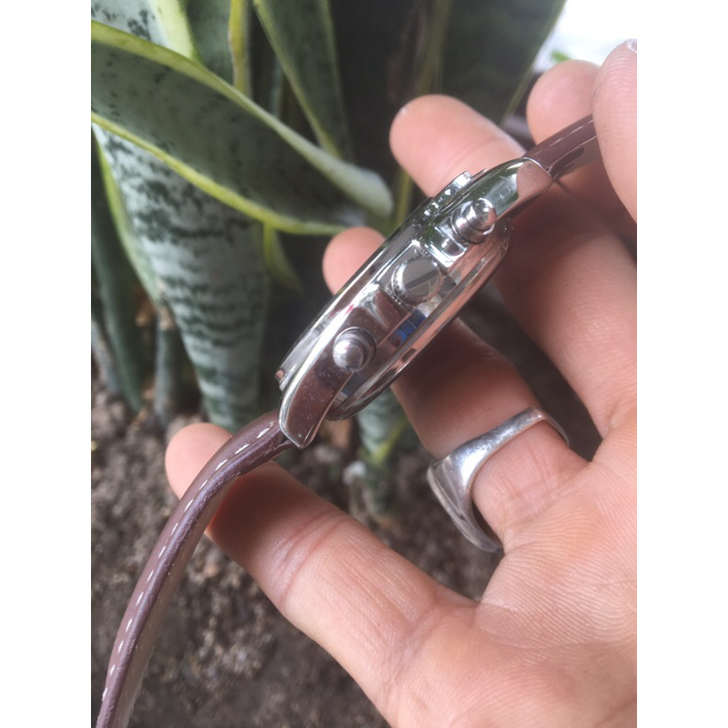 Đồng hồ Nam Nhật si.