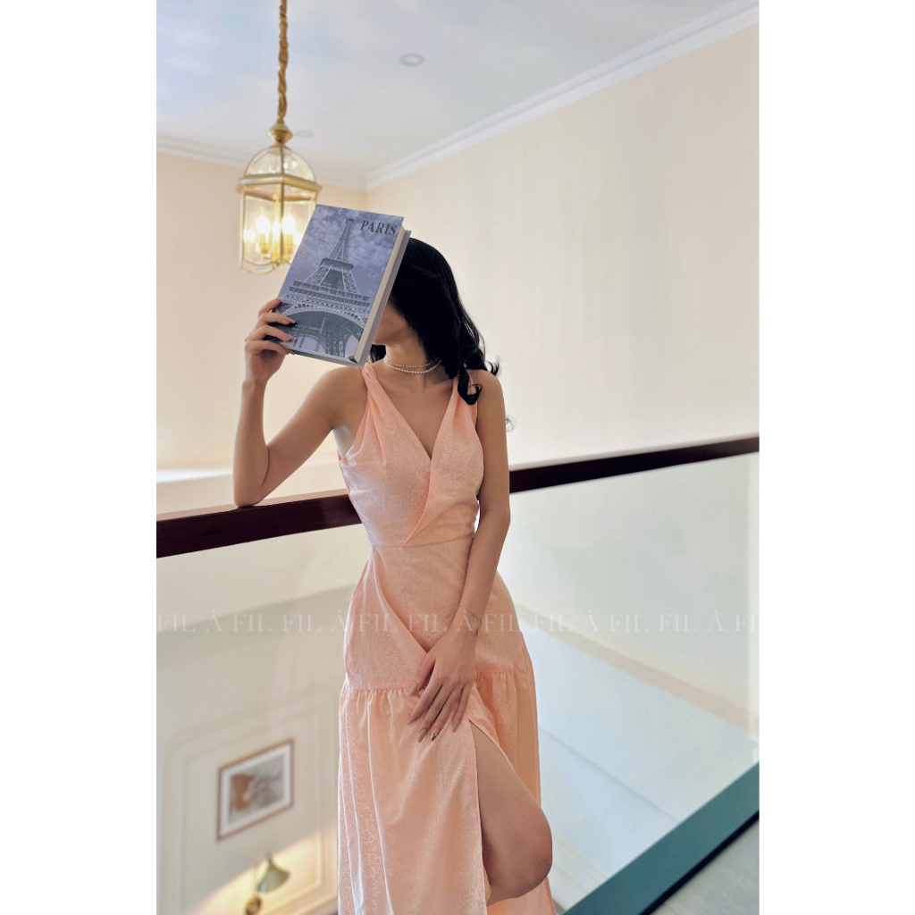 Váy thiết kế Lisa - Màu cam đào dáng dài xẻ đùi tôn dáng