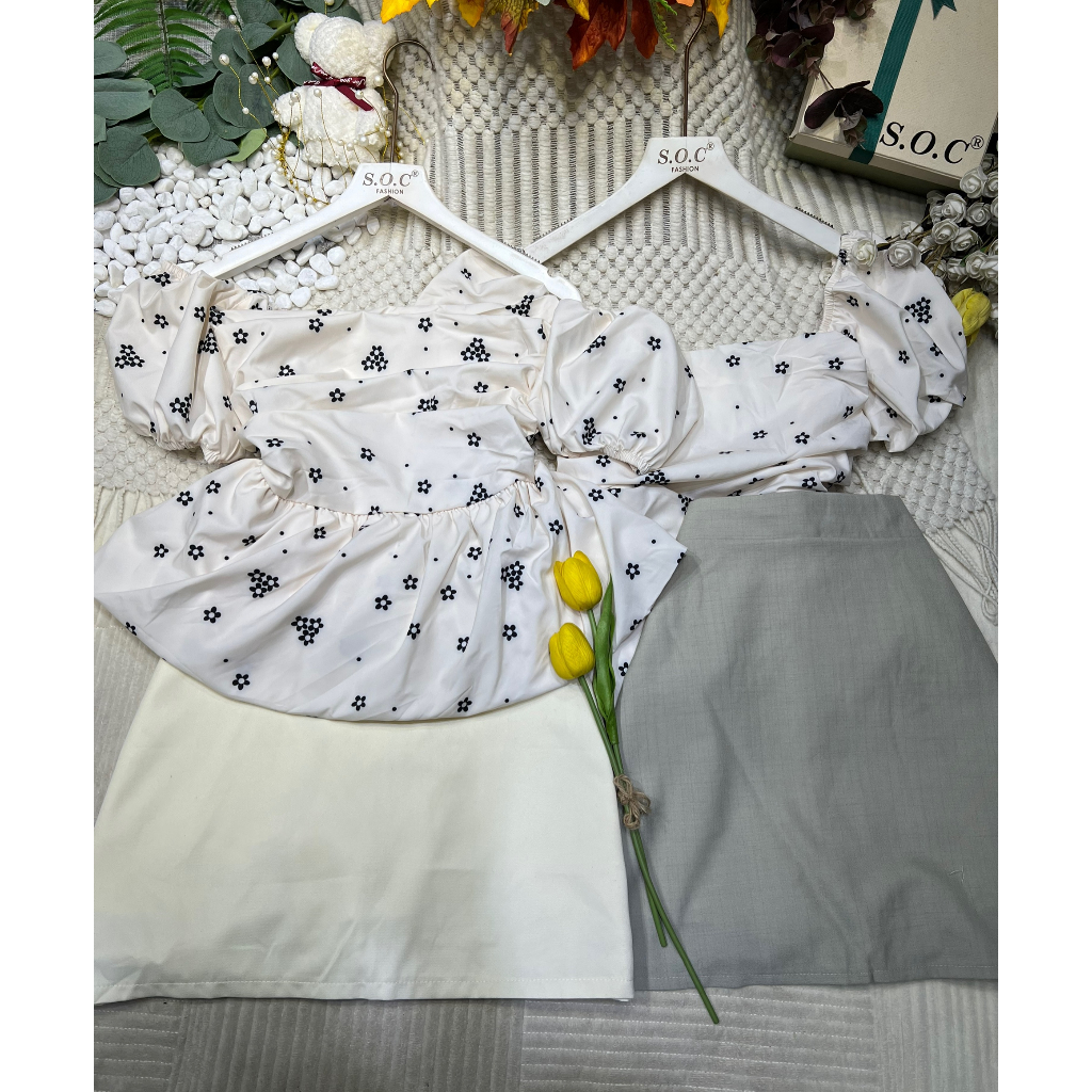 Set Áo Chân Váy Họa Tiết Hoa Nhí Trễ Vai Phối Chân Váy Chữ A Quyến Rũ Trẻ Trung Cá Tính