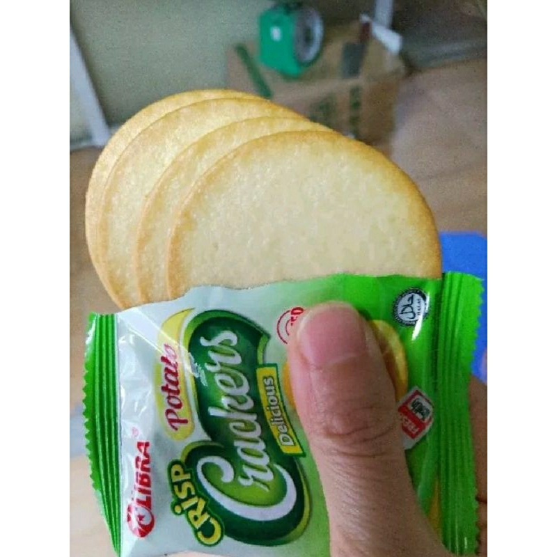 Bánh lễ LIBRA vị ngô-khoai 43g 65k / LỐC