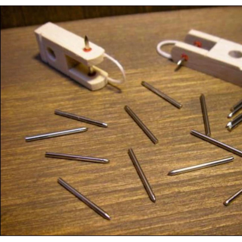 Pin centre đàn Piano