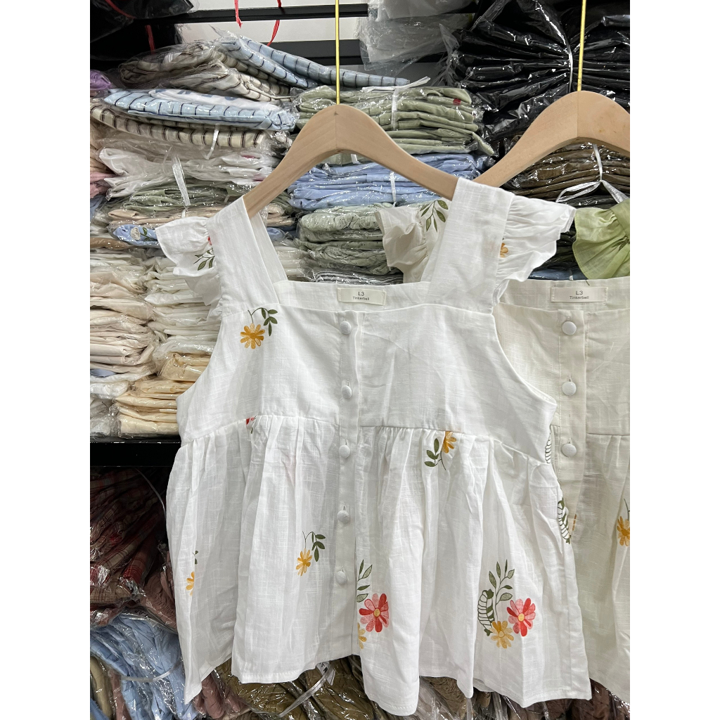 Áo sơ mi nữ cánh tiên hottrend hoạ tiết thêu hoa thiết kể cổ vuông không tay tiểu thư dễ thương A8686 - CHAKOVET