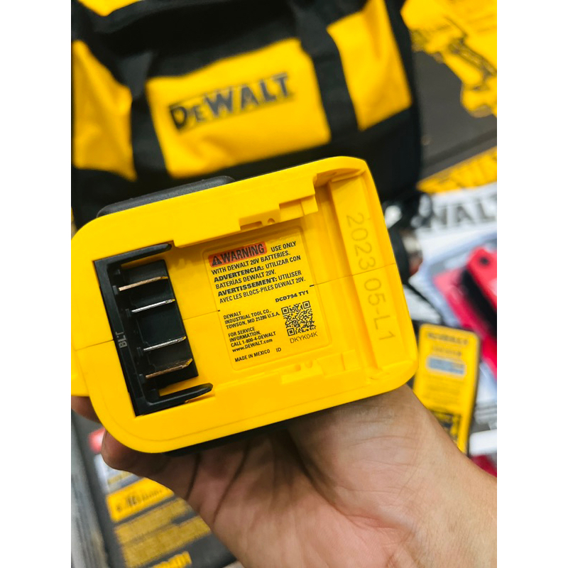 Khoan Dewalt DCD794B-DCD794D1