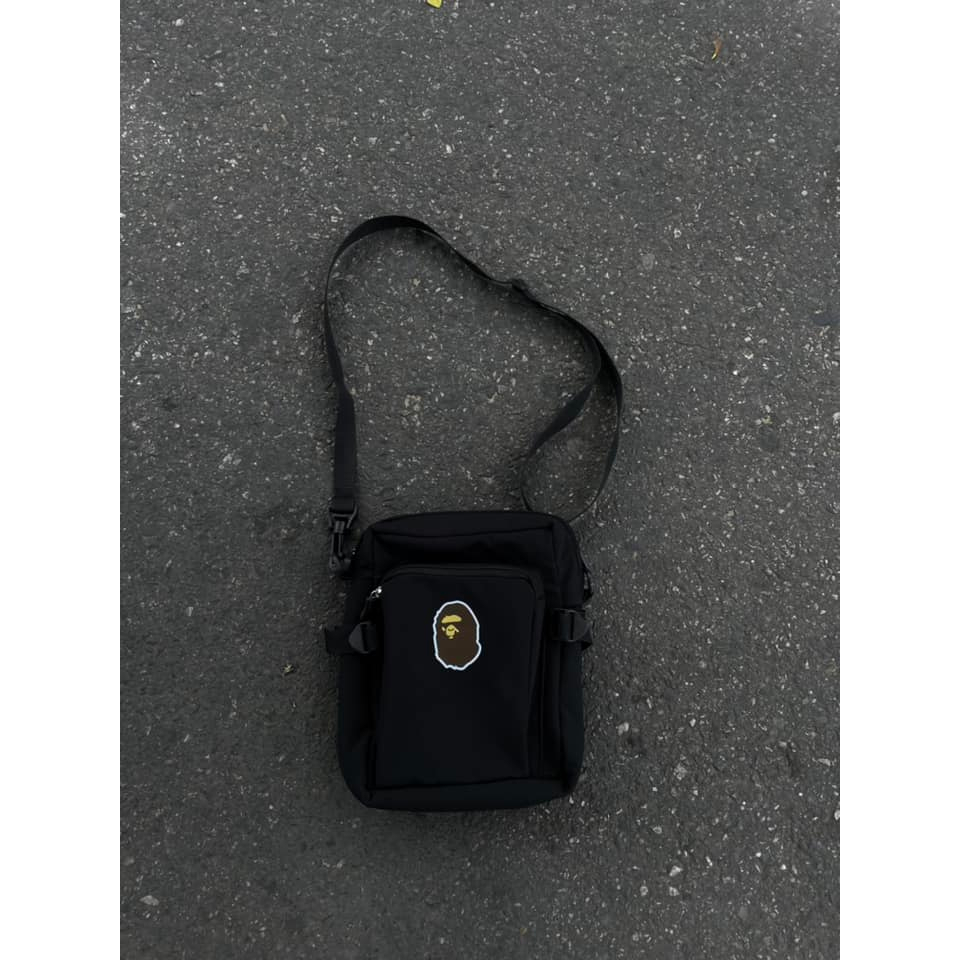 Túi Hộp Đeo Chéo Logo Bape
