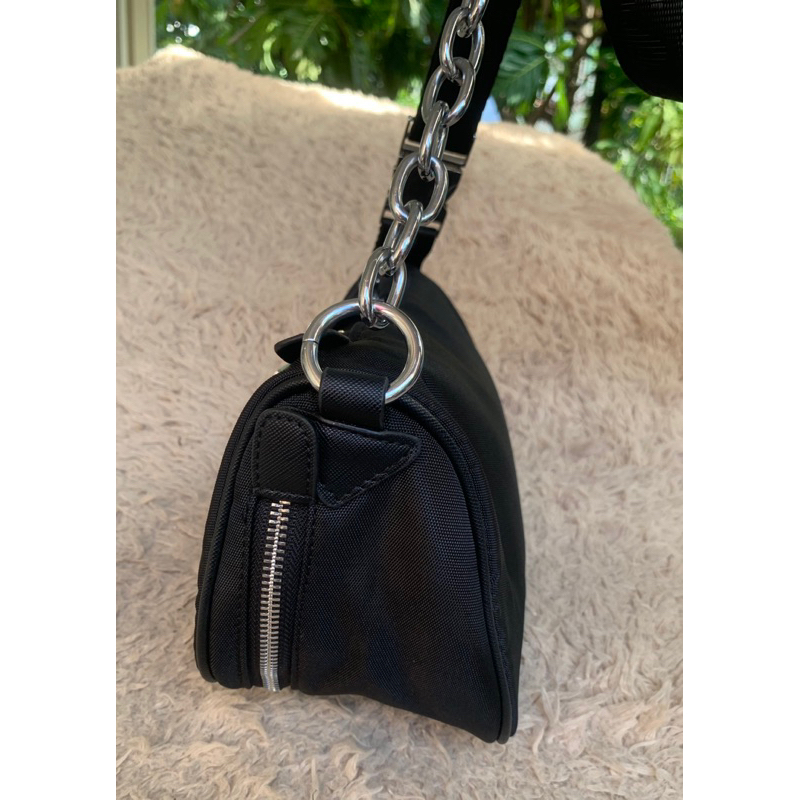 Túi khách gửi thanh lý. Độ mới cao. Mời xem hình và video nếu muốn biết thêm thông tin sản phẩm mời khách vô chat nhé.@@