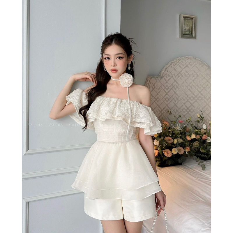 Set áo trễ vai tơ cup ngực phối ren mix quần tafta hai lớp sang chảnh ( áo có đệm ngực ) /doriscloset