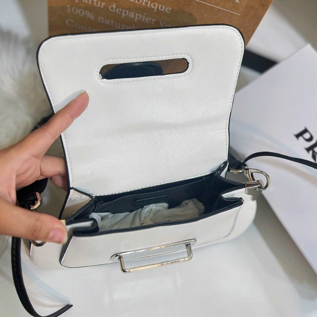 Túi xách nữ túi kẹp nách P.ra vỡ hộp kèm thêm dây đeo chéo ST03