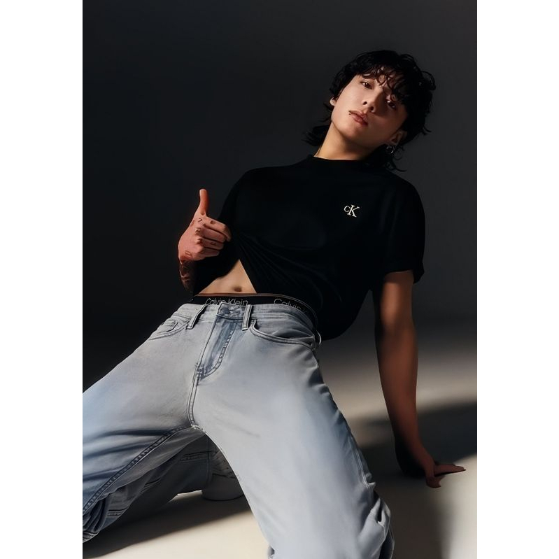 Áo thun cổ tròn unisex nam nữ CK jungkook mini 100% cotton 2c cao cấp