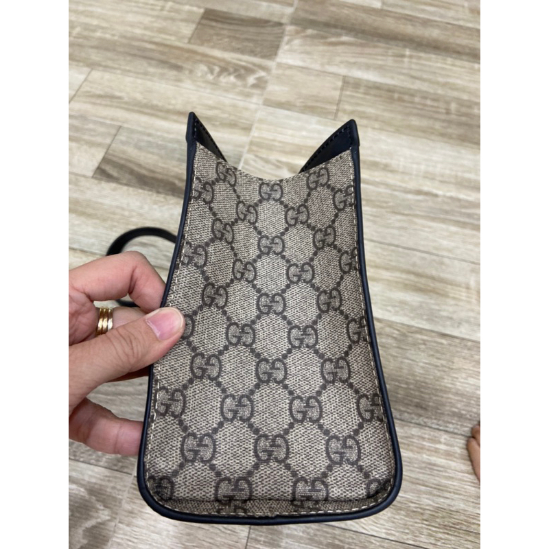 Túi si hiệu Gucci Padlock