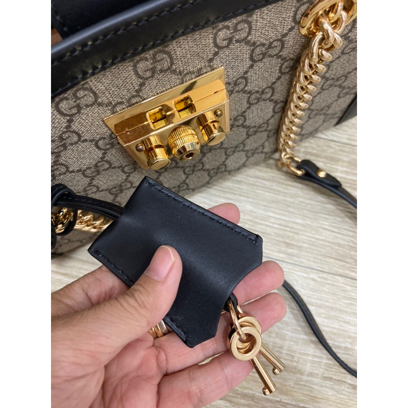 Túi si hiệu Gucci Padlock