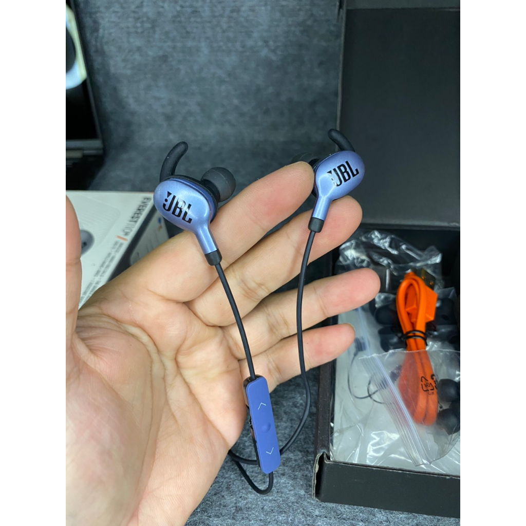 Tai nghe bluetooth jbl everest 110ga