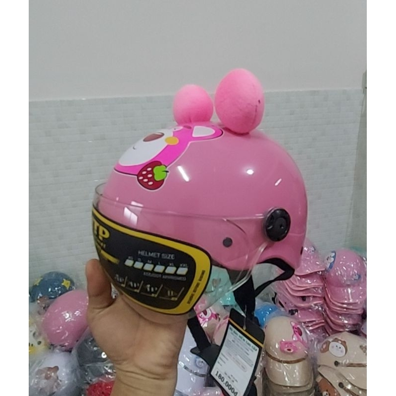 Nón bảo hiểm gấu dâu trẻ em có kính